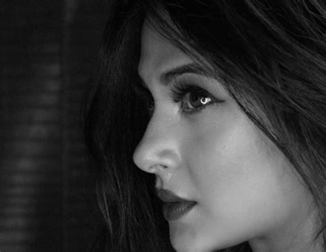 Hot Photo Shoot Of Jennifer Winget Lifeberrys