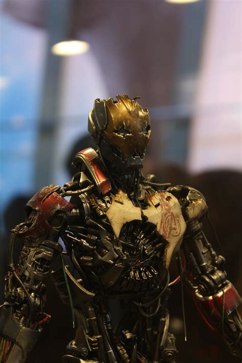 實拍 Hot Toys 復仇者聯盟奧創紀元Age of Ultron Ultron 奧創 珍藏人偶 Toys Zone D 玩具兄弟 Figures Price List