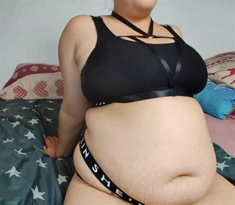 Omg My Belly Got Huge Nudes Stuffers NUDE PICS ORG