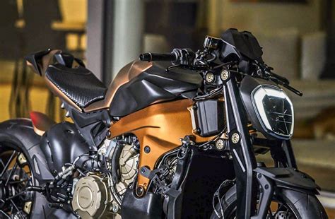 Garangnya Versi Naked Ducati Panigale V4 Street Fighter Tulen Iwanbanaran