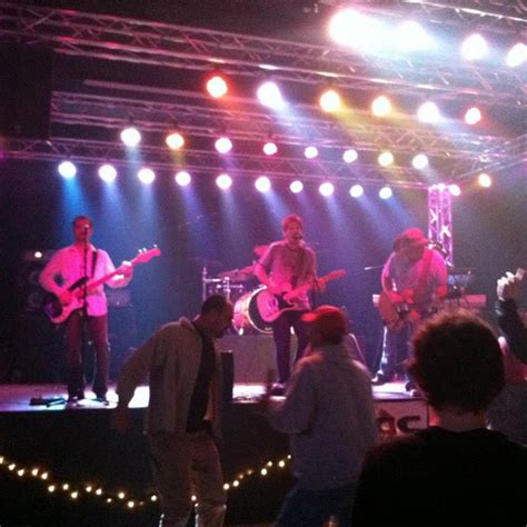 Redneck Blonde Lake Lanier Redirect