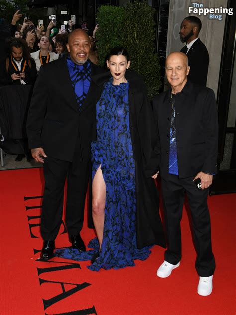 Liberty Ross Shows Off Her Tits At The Costume Institute Benefit Gala In NYC Updates