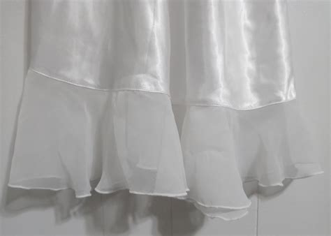 Vintage White Satin Lace Lingerie Nighty M Ruffle Flo Gem