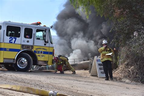 Vcfd Pio On Twitter Southinc Firefighters Are Setting Up Long Hose