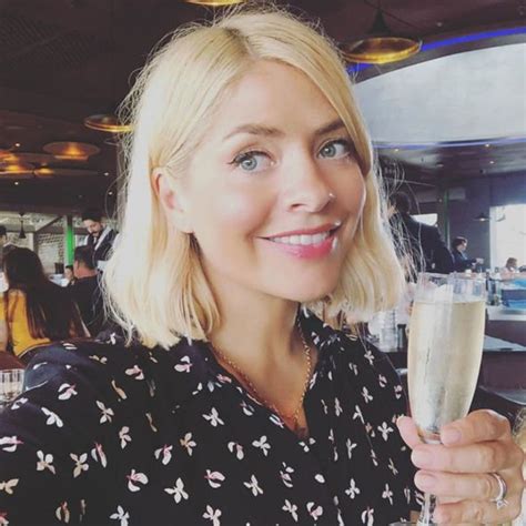 Holly Willoughby Instagram: This Morning star's ‘dreams come true’ in Paris snaps | Celebrity ...