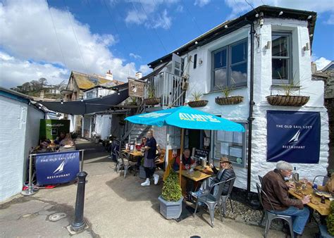 Of The Best Places To Eat Out In Looe Restaurants Cafes Pubs