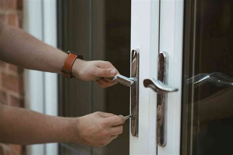 How To Fix A Storm Door That Won T Close Storables