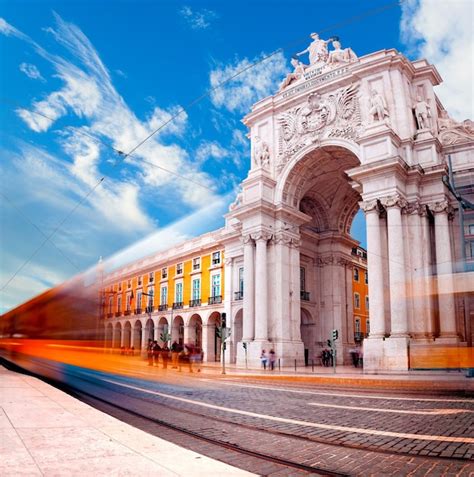 Arco De Triunfo En La Plaza Del Comercio Lisboa Portugal Fotograf A