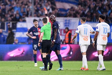 OM PSG l arbitre de la rencontre s explique sur ses décisions