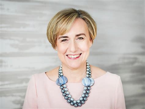 Vodafone e Amazon si uniscono per ridurre il divario digitale in