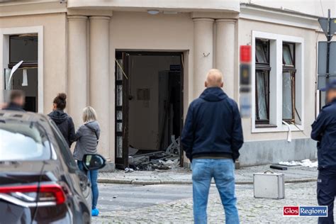 Wschowa Nieznani Sprawcy Wysadzili Bankomat FOTO Ziemia Wschowska