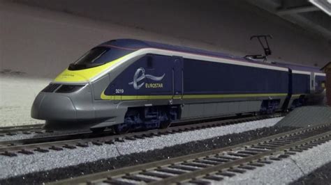 Hornby R1176 Class 373 Eurostar E300 Train Pack Oo Gauge Review Hd Youtube