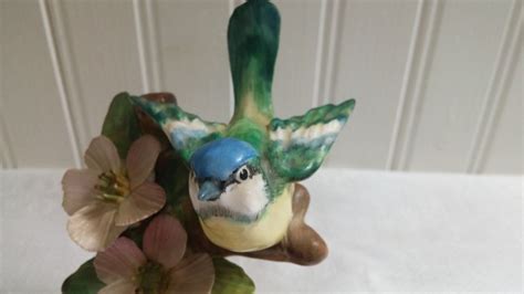 Vintage Crown Staffordshire Fine Bone China Tomtit Bird Figurine By Jt