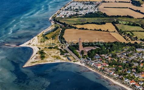 Laboe Aus Der Vogelperspektive Marine Ehrenmal Als Wahrzeichen Der