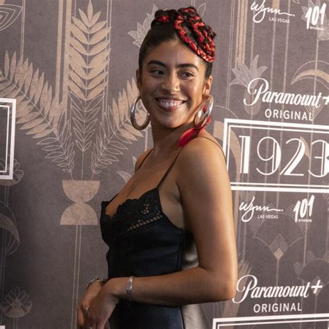 Hot Sexy Aminah Nieves Bikini Pics