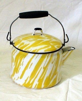 RARE Teapot Graniteware Large Swirl Yellow White Blk Wooden Handle