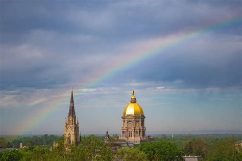 Download University Of Notre Dame With Rainbow Wallpaper