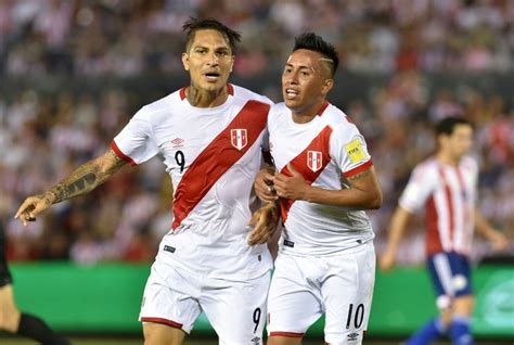 Paolo Guerrero Y Cueva En La Lista De Fossati Para Amistosos Previos A