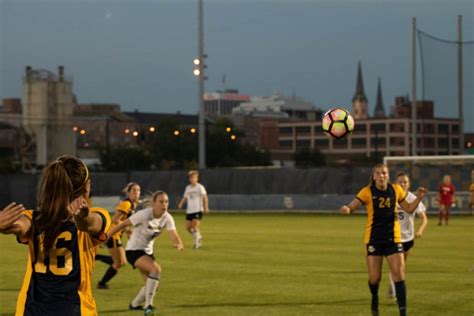 Marquette Takes Down Crosstown Rival Wins First Home Match Of