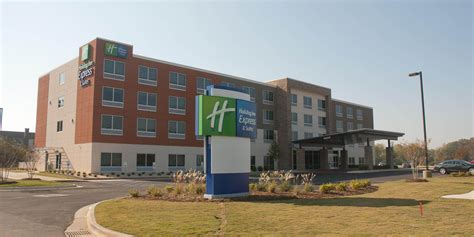 Affordable Hotels in Decatur, Alabama | Holiday Inn Express & Suites Decatur