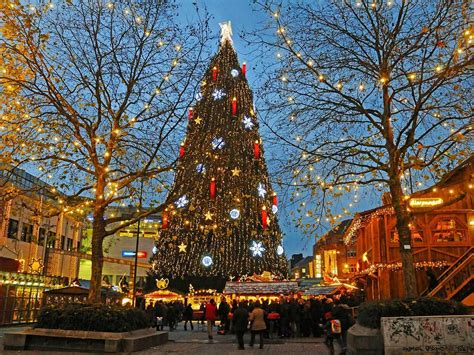 The 11 Most Iconic Christmas Trees Across The World