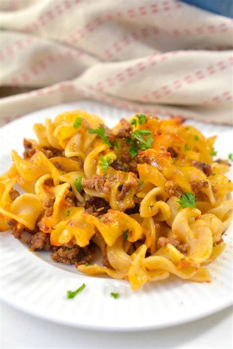 Beef Noodle Casserole - Easy Egg Noodle Casserole Recipe
