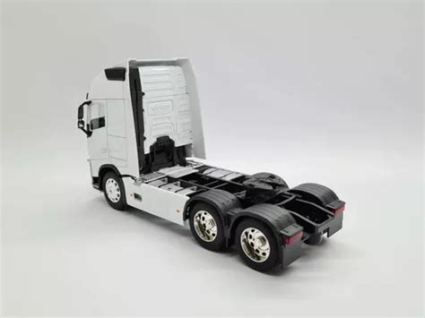 Miniatura Caminh O Volvo Fh Trucado Prata Welly Cor Branco