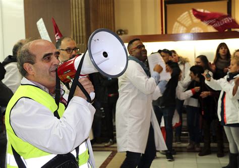 MC crida a la mobilització massiva del personal facultatiu perquè no