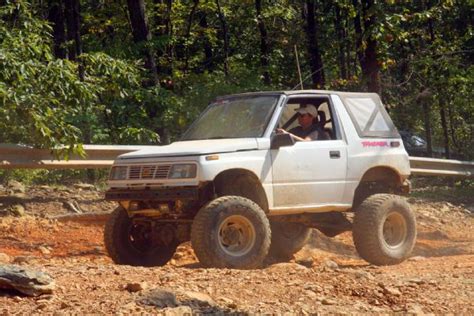 011-suzuki-spotters-guide-geo-tracker – Zuki Offroad