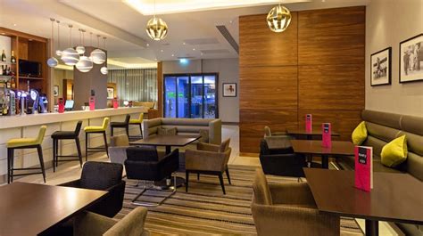 Croydon Hotels - Hampton by Hilton Croydon London