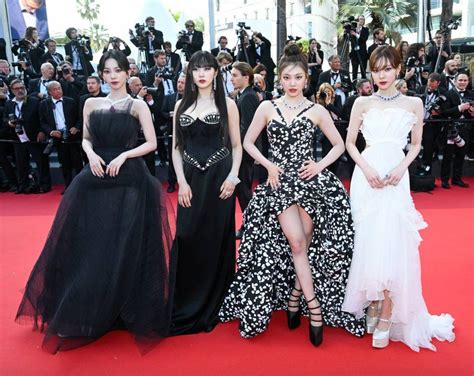 30 Korean Stars And Their Best Red Carpet Looks! | Metro.Style