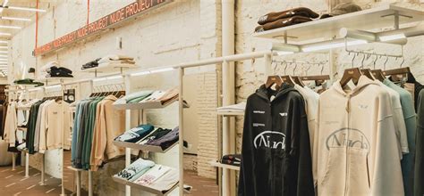 Proyecto Audiovisual Para Nude Project Barcelona Inusual