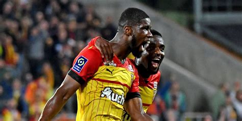 Lens Troyes 1 0 de la tête et des épaules E TRUMER