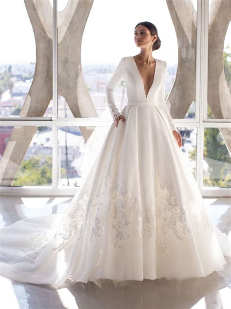 Vestidos De Novia Con Manga Luce Todo Tu Encanto Camino Al Altar