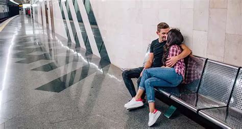 Another Video Of Couple Kissing Inside Delhi Metro Goes Viral Netizens