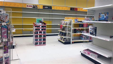Goodbye Toys R Us Plans To Close All Us Stores
