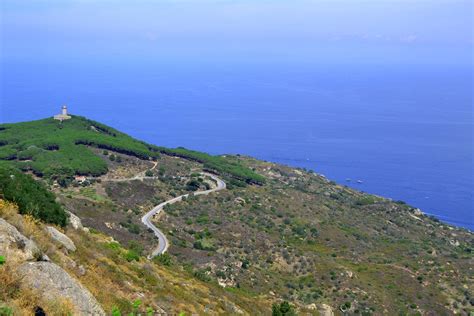 Trekking Isola Del Giglio Le Crociere Del Sole