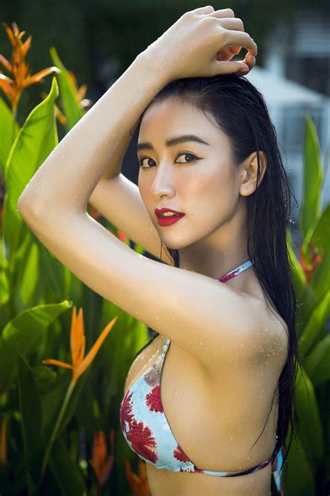 Hà Thu sexy với bikini kỉ niệm năm miệt mài thi nhan sắc quốc tế Báo Dân trí