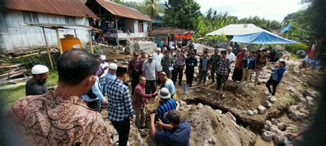 Bupati Nagekeo Yohanes Don Bosco Do Meletakan Batu Pertama Pembangunan