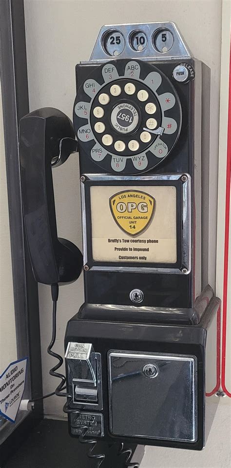 The tow yard near me has a working pay phone still : r/mildlyinteresting