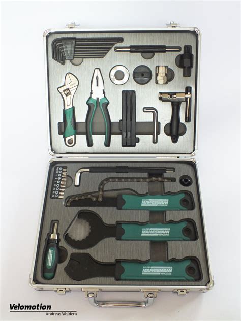 Brüder Mannesmann 33 Piece Bicycle Tool Set Velomotion