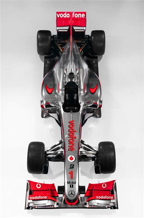 2010 McLaren MP4-25 Image. Photo 3 of 4