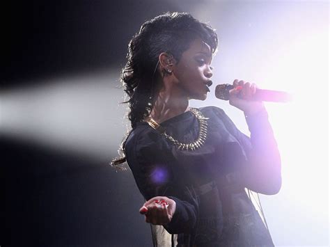 Rihanna S Thai Sex Show Tweet Leads To Arrest Of Phuket Bar Owner National Post