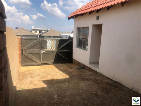 House For Sale In Clayville Ext 45 Midrand Gauteng For R 700000