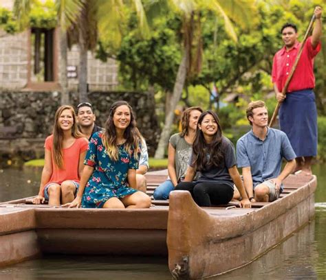 Canoe Passengers At Polynesian Cultural Center Hawaii Luaus