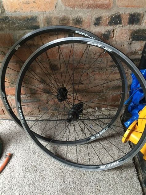 GIANT SR 2 WHEELSET Sports Equipment Bicycles Parts Bicycles On