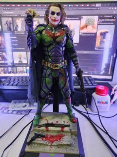 Hot Toys Mms Ae The Dark Knight Th Scale The Joker Batman Imposter Version