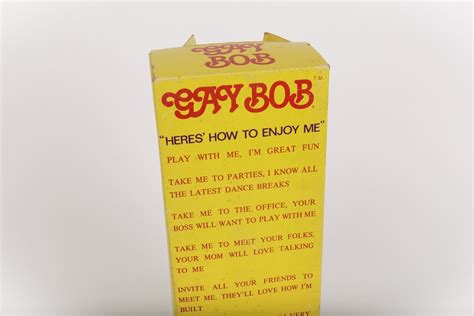 Conoce a Bob el primer muñeco gay que invitaba a salir del clóset en PitoConPatas