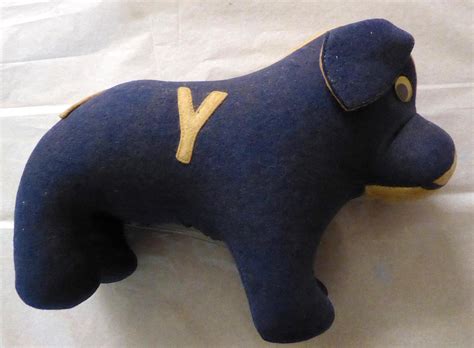 Lot - Very Rare Early / Antique YALE Bulldog Mascot