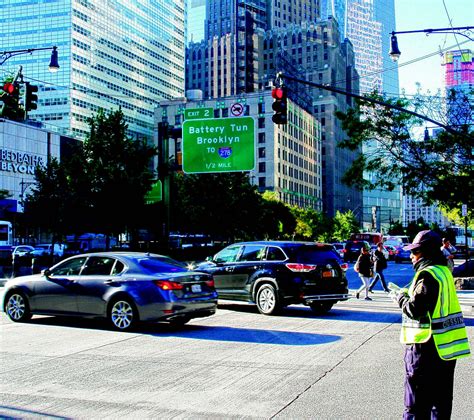En garde! Locals demand action from city on lack of school crossing